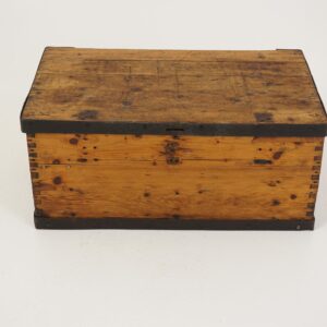 Antique Pine Box with dovetailed corners Scotland 1880 F-360