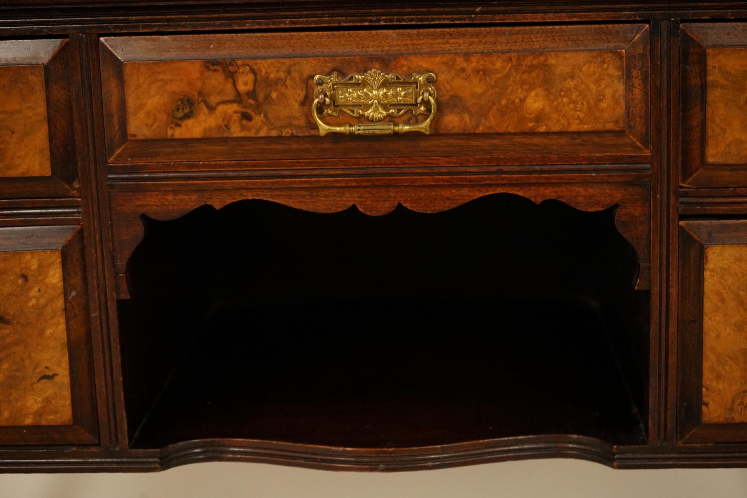 Late Victorian Walnut Vanity - Scotland 1870 F-1522 - Image 9