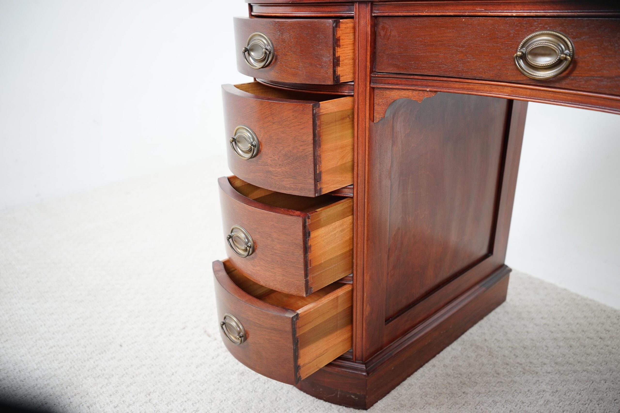 Vintage Walnut Eight Drawer Kidney Shaped Free Standing Desk F-1600 - Image 8