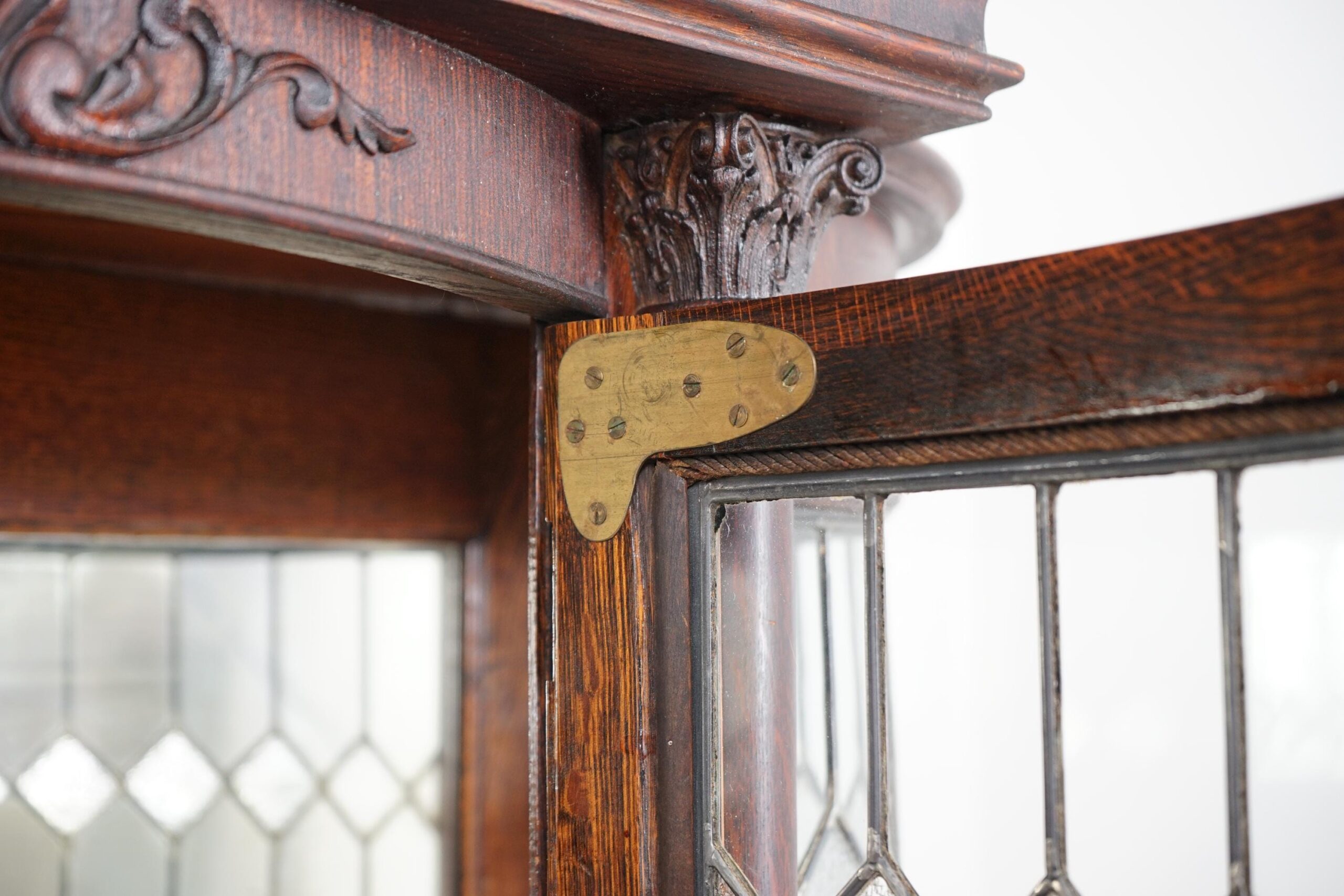 Antique Oak Triple Carved Glass China Cabinet, Leaded Glass, Diamond Pattern F-1576 - Image 6