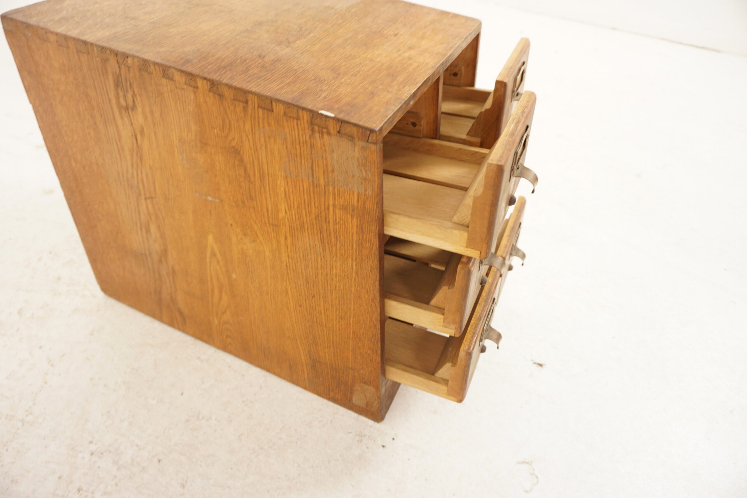 Vintage Oak Six Drawer Card File Cabinet, Slant Front Arts & Craft Scotland 1930,F-1074 - Image 6