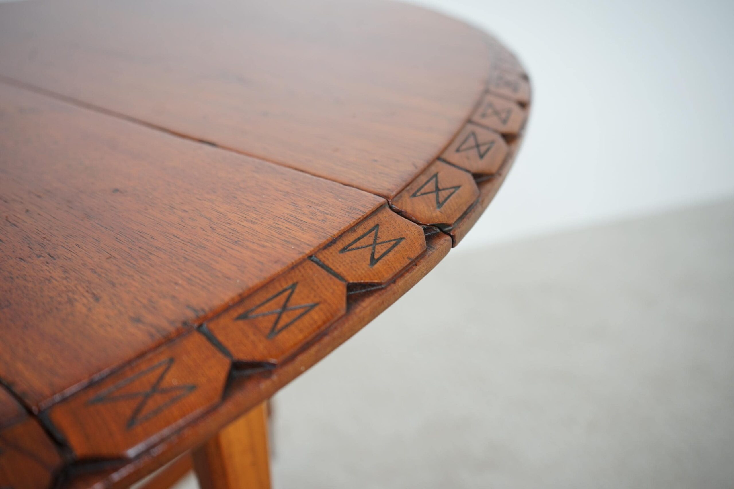 Carved Oak Arts & Crafts, Gateleg, Drop Leaf Table Scotland 1910 F-1605 - Image 9