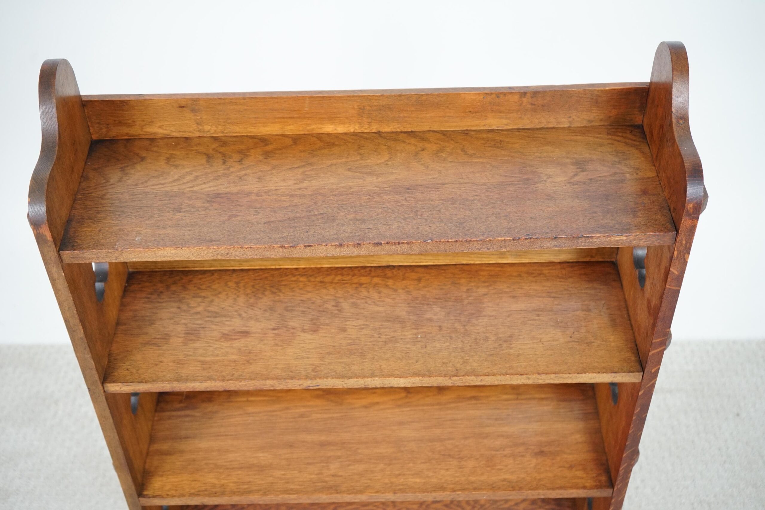 Arts & Crafts Oak Liberty Sedley Bookcase, Pegged Construction 4 Shelves England 1905 F-1629 - Image 2