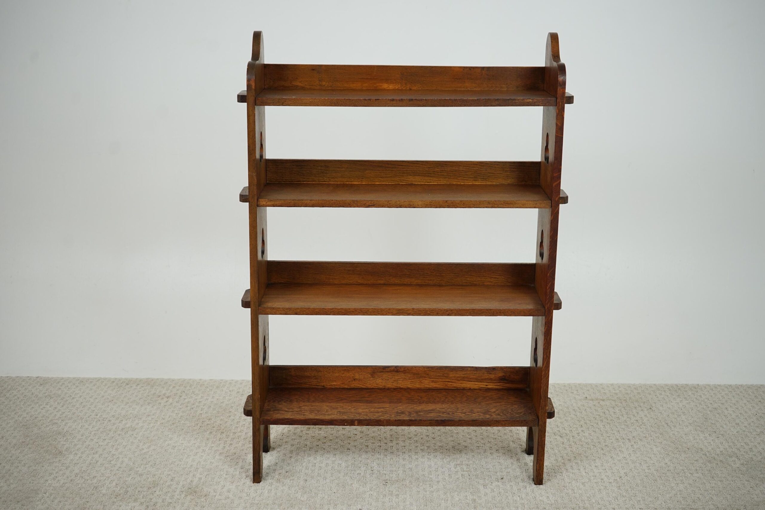 Arts & Crafts Oak Liberty Sedley Bookcase, Pegged Construction 4 Shelves England 1905 F-1629