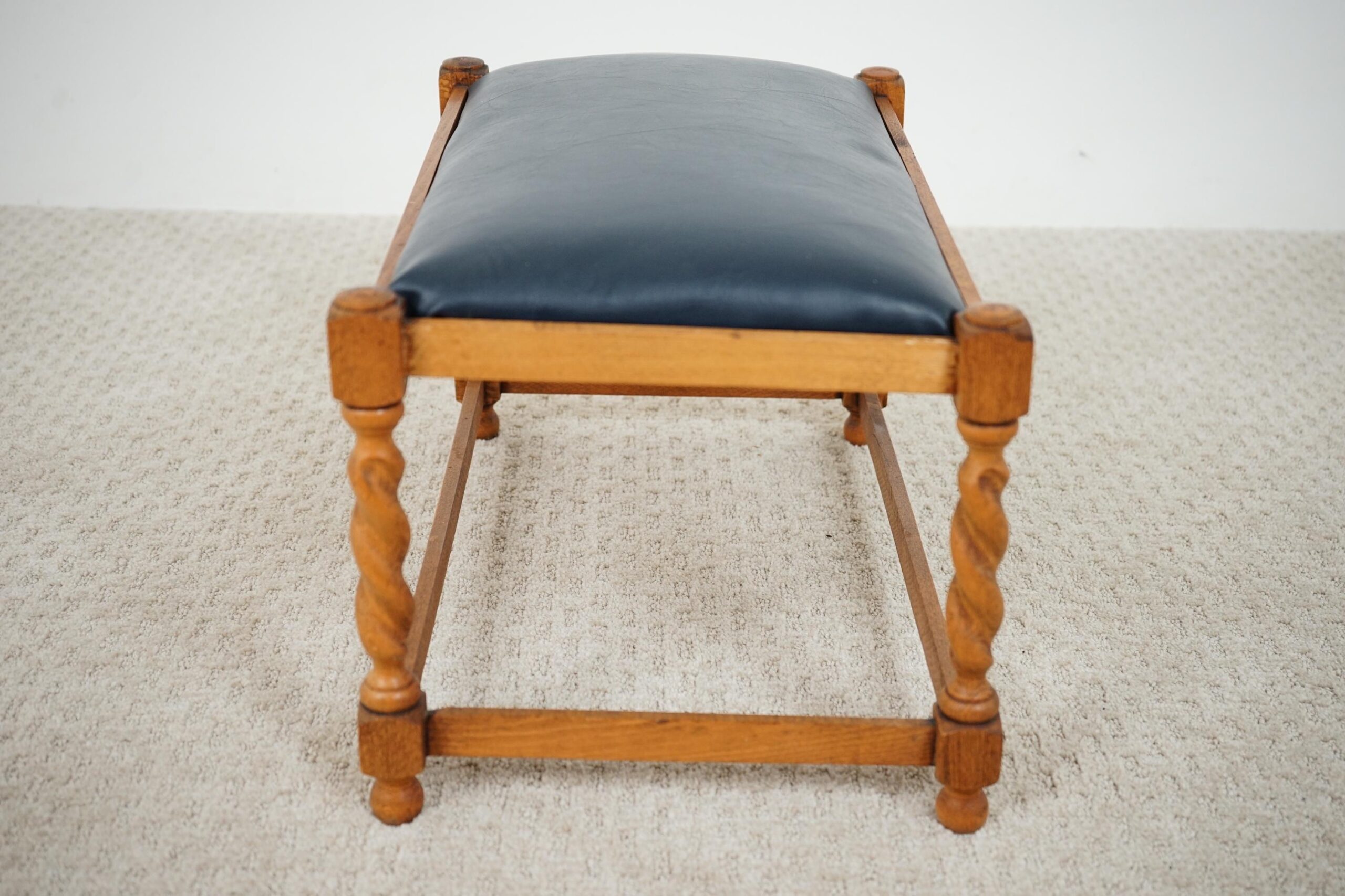 Vintage Oak Barley Twist bench Stool with Navy Vinyl Seat Scotland 1920 F-1637 - Image 10