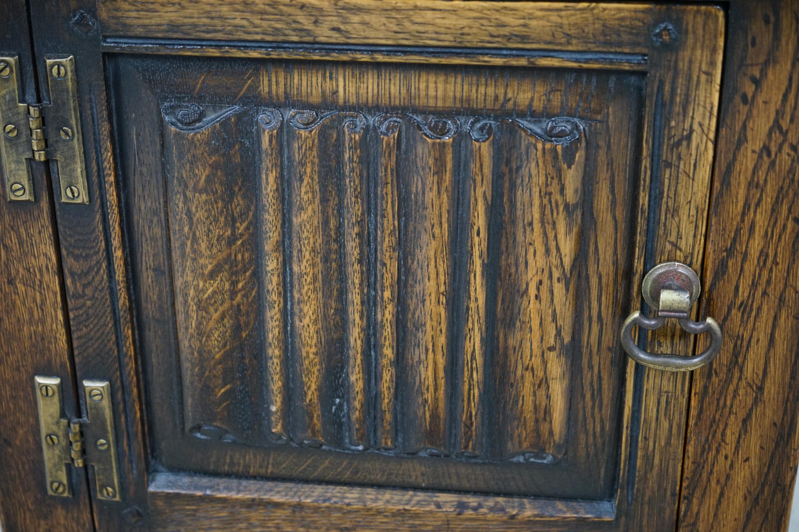 Vintage Solid Oak Linen Fold Cupboard, End Table Vancouver, Canada 1960 F-1652 - Image 6