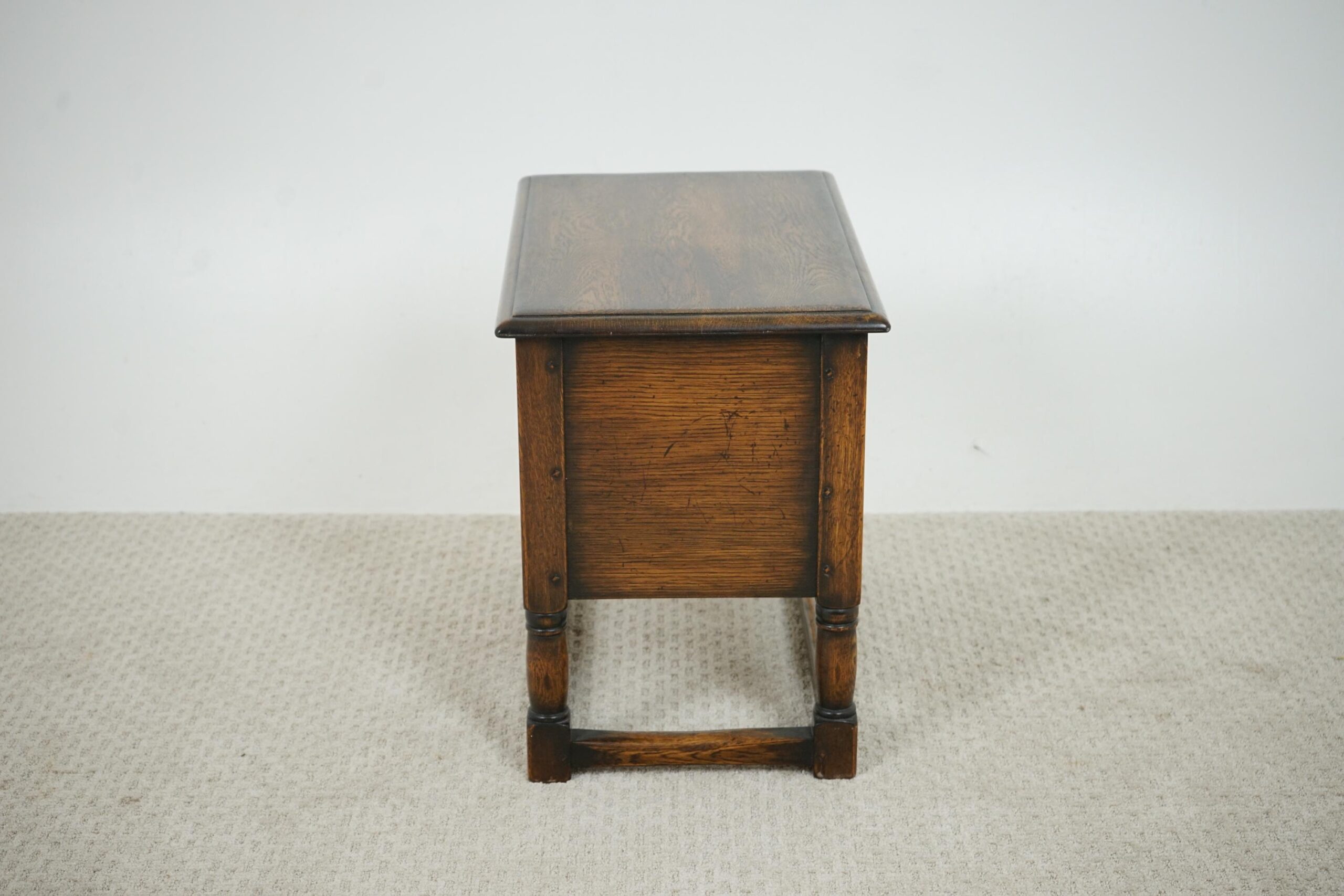 Vintage Solid Oak Linen Fold Cupboard, End Table Vancouver, Canada 1960 F-1652 - Image 11